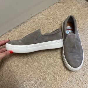 Steve Madden slip on sneaker